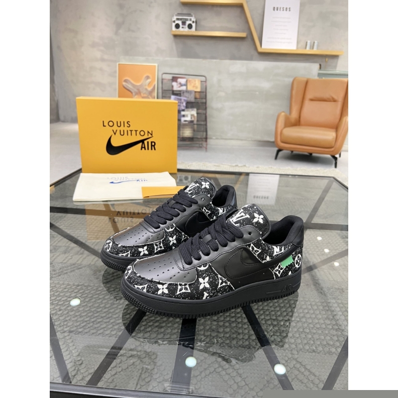 l**is V*t*n sneakers